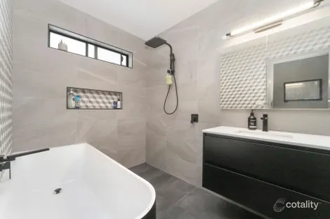 Property photo of 32 Ziegler Parade Allansford VIC 3277