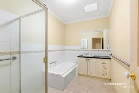 Property photo of 2 Inglis Street Box Hill North VIC 3129