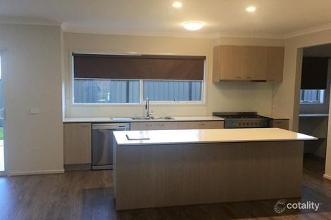 Property photo of 16 Tilia Drive Cranbourne North VIC 3977