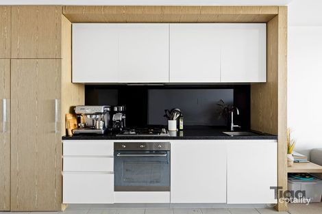 Property photo of 1004/74 Queens Road Melbourne VIC 3004