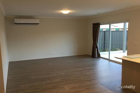 Property photo of 16 Tilia Drive Cranbourne North VIC 3977