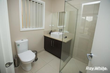 Property photo of 41 Cohens Way Pakenham VIC 3810