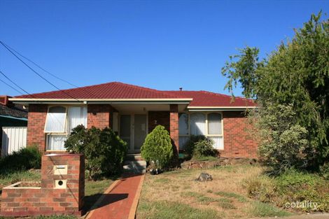 Property photo of 2 Charinga Drive Werribee VIC 3030