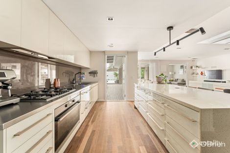 Property photo of 13 Cunningham Crescent Sandhurst VIC 3977