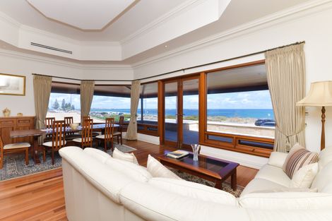 Property photo of 22 Arcadia Drive Shoalwater WA 6169