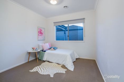 Property photo of 118 Selandra Boulevard Clyde North VIC 3978