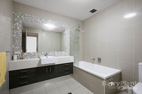 Property photo of 11/353 Springvale Road Glen Waverley VIC 3150