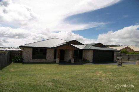 26 Tennyson Ct, Westbrook, QLD 4350
