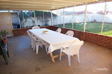 Property photo of 15 Dunvarleigh Crescent Griffith NSW 2680