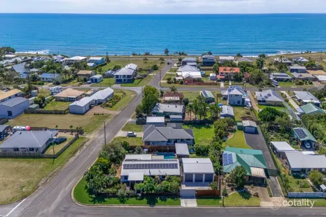 Property photo of 51 Rickerts Road Burnett Heads QLD 4670