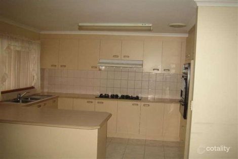 Property photo of 1/34 John Hunter Drive Endeavour Hills VIC 3802