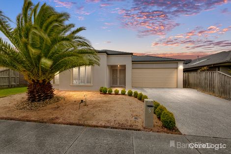 Property photo of 5 Bermerale Court Berwick VIC 3806