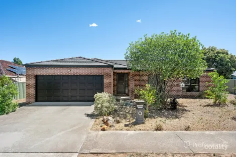 29 Dundas Rd, Maryborough, VIC 3465