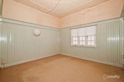 Property photo of 5 Castle Street Fairfield QLD 4103