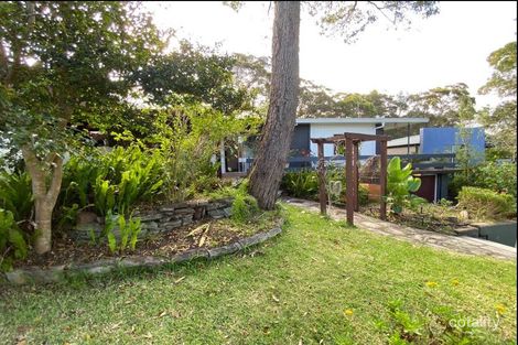 Property photo of 21 McGee Avenue Wamberal NSW 2260