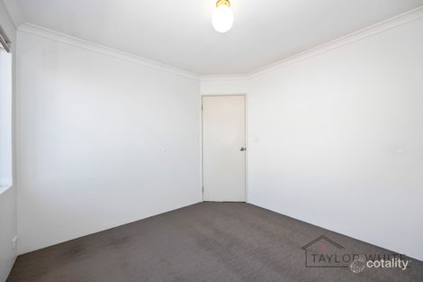 Property photo of 20 Knave Lane Innaloo WA 6018