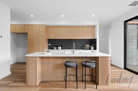 Property photo of 76 Dargile Circuit Epping VIC 3076