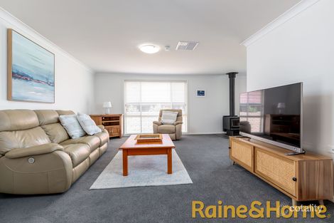 Property photo of 5 Willowbend Way Dubbo NSW 2830