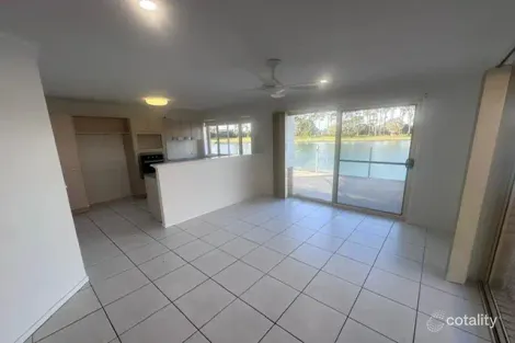 Property photo of 49 Waterdown Drive Elanora QLD 4221