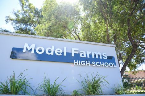 1/251 Caroline Chisholm Dr, Winston Hills, NSW 2153