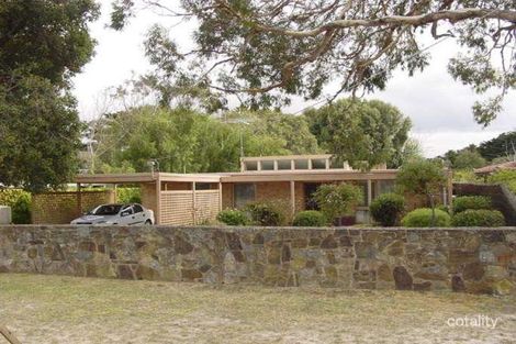 16 Bass St, Flinders, VIC 3929