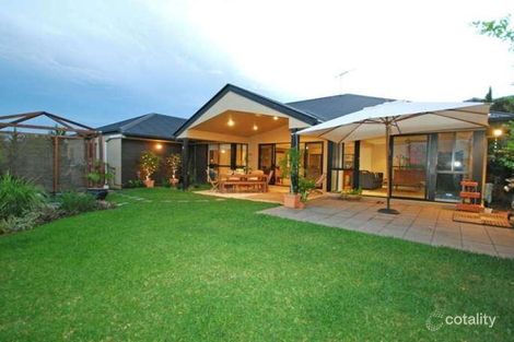 11 Greenwood Cl, Moggill, QLD 4070