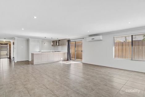 Property photo of 25 Rochdale Circle Meadow Springs WA 6210