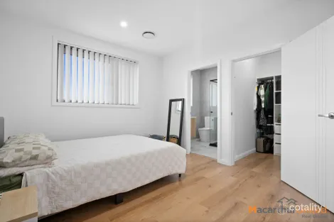 Property photo of 7 Rymill Crescent Gledswood Hills NSW 2557