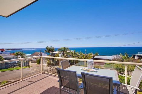 Property photo of 6 Ian Avenue North Curl Curl NSW 2099