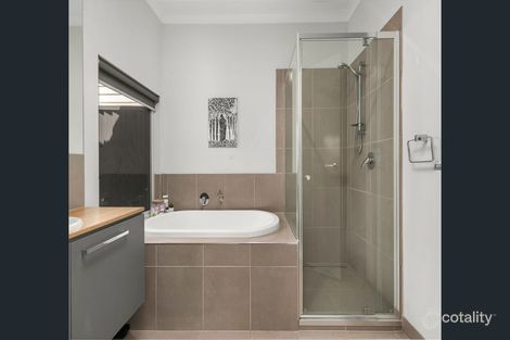 Property photo of 4 Strident Road Craigieburn VIC 3064