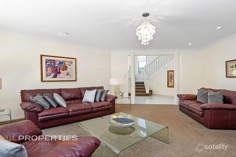 Property photo of 8 Geneva Close Parkinson QLD 4115