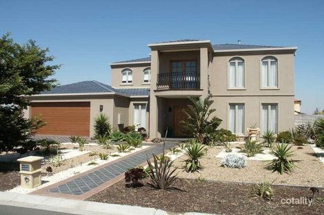 19 Latrobe Tce, Taylors Hill, VIC 3037