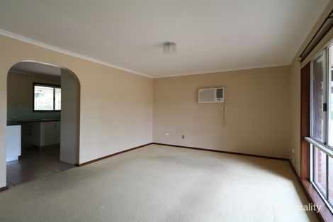 Property photo of 31 Darri Street Glenfield Park NSW 2650