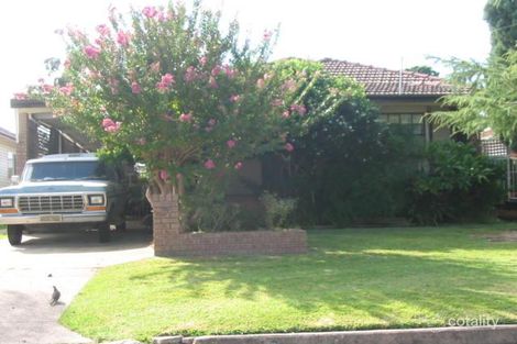 13 Harcourt Ave, East Hills, NSW 2213