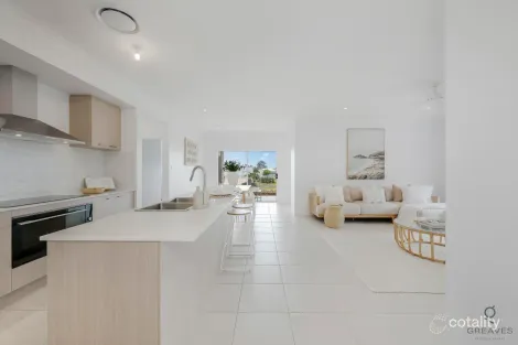 Property photo of 5 Golf View Drive Coral Cove QLD 4670