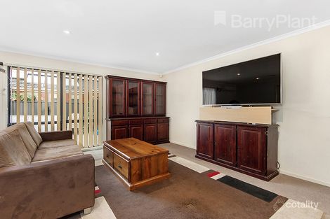 Property photo of 15 Scotney Crescent Derrimut VIC 3026