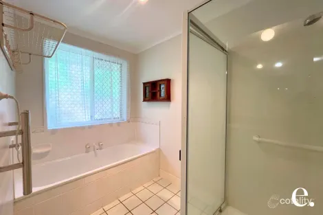 Property photo of 6 Sunset Drive Gracemere QLD 4702