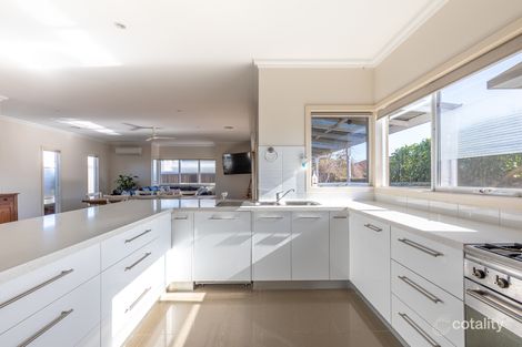 Property photo of 5/460-464 Raymond Street Sale VIC 3850