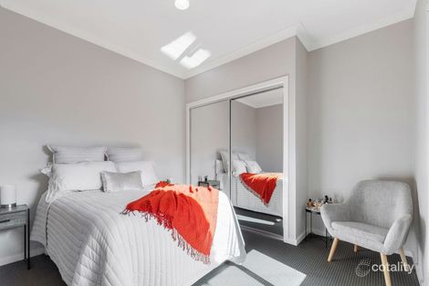 Property photo of 2/46 Crookston Road Reservoir VIC 3073