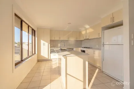 Property photo of 8 Pacific Boulevard Broadbeach Waters QLD 4218