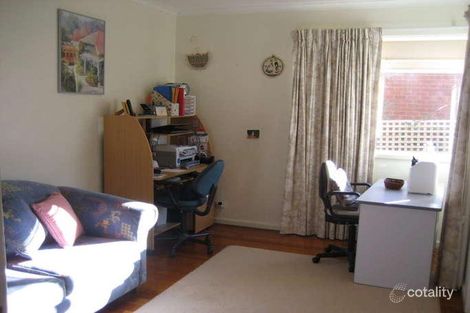 Property photo of 6 Hyde Place Hughes ACT 2605