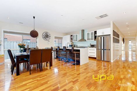 Property photo of 22 St Andrews Drive Craigieburn VIC 3064