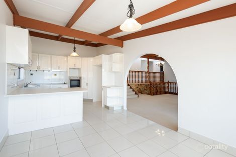 Property photo of 10 Camelot Crescent Hollywell QLD 4216