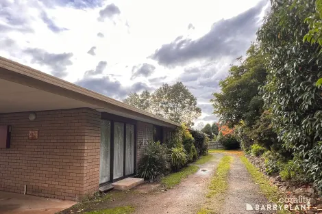 1/9 Armstrong Ave, Drouin, VIC 3818