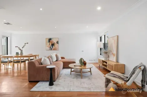 Property photo of 4 Parklands Square Riverton WA 6148