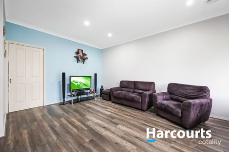 Property photo of 32 Waterbush Crescent Lyndhurst VIC 3975