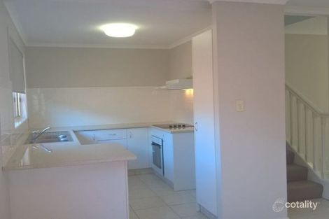 Property photo of 2/40 Margaret Street Southport QLD 4215