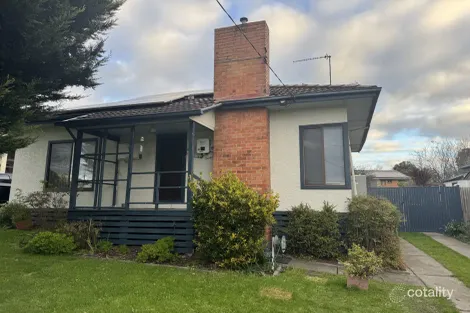 8 Bayley St, Moe, VIC 3825