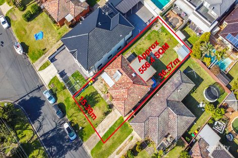 Property photo of 95 Oak Drive Georges Hall NSW 2198