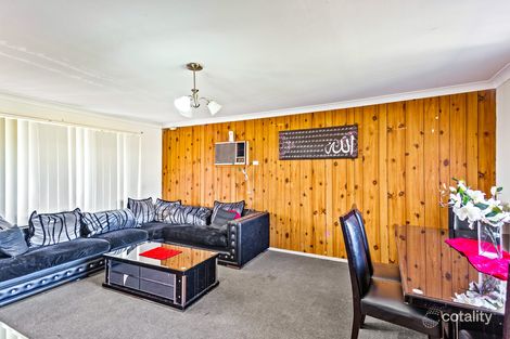 Property photo of 95 Oak Drive Georges Hall NSW 2198